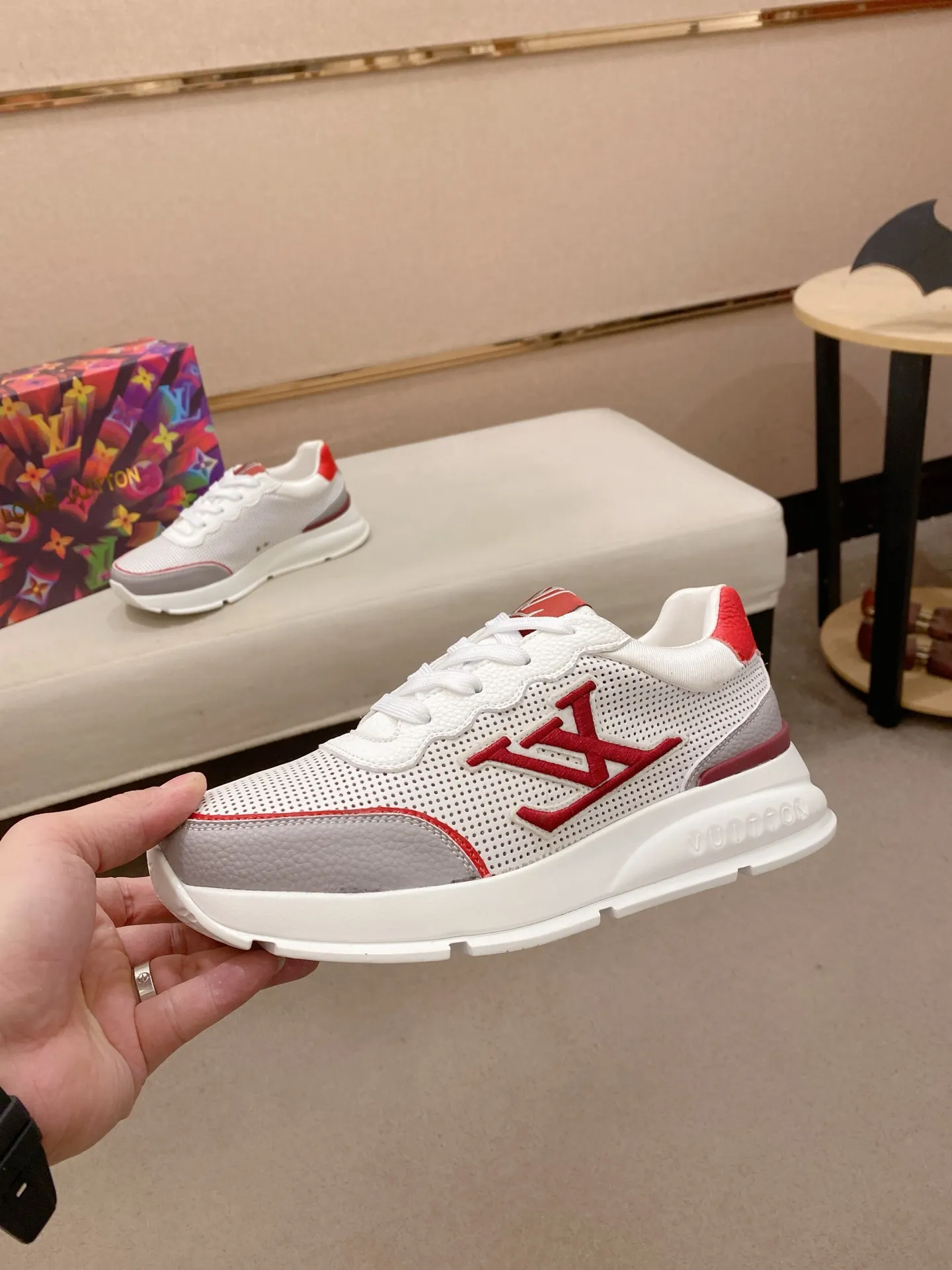 Men's shoes: 442💰🎉🎉LV~Louis Vuitton trendy men's shoes, new shipments, latest matching, the same style as the official website, super high quality, hot sales of the season [strong][strong][strong]Selected first-layer cowhide, comfortable sheepskin lining, original last, comfortable on the foot, wear-resistant rubber outsole, size: 38-44.